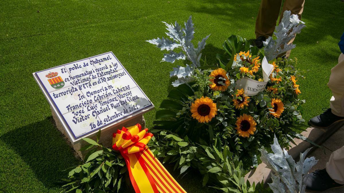 Homenaje a los fallecidos en el atentado de ETA en Mutxamel en 1991.