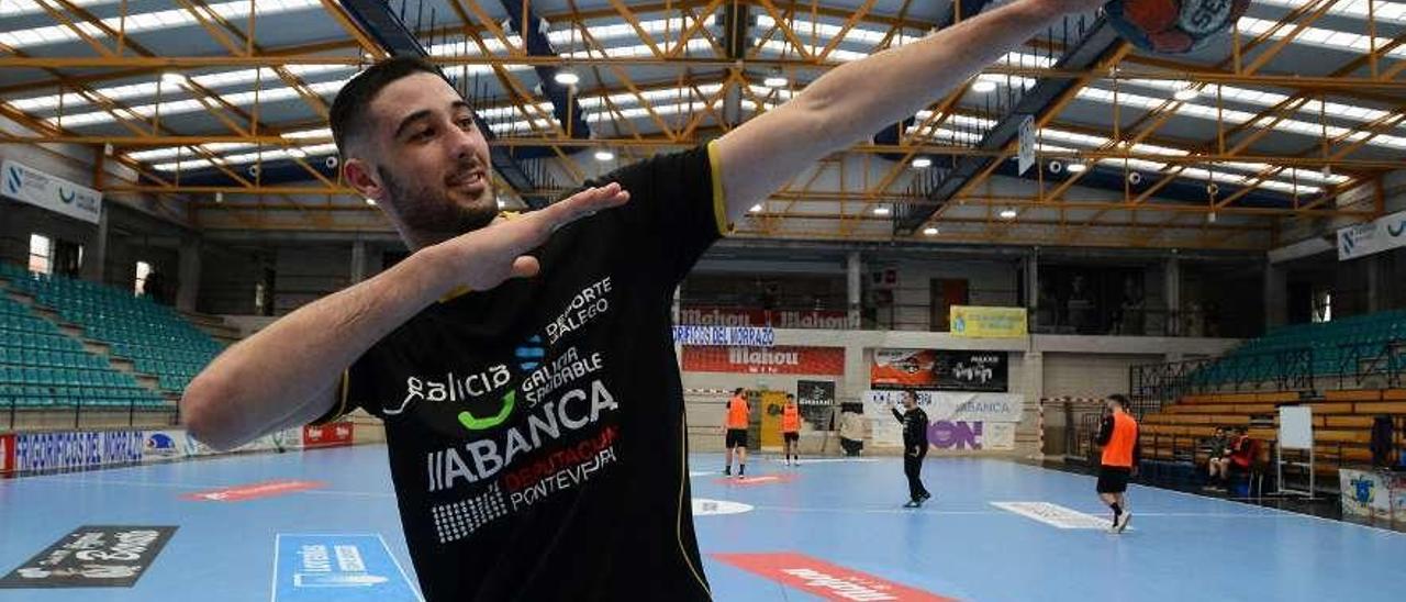 Rubén Ribeiro, ayer en el pabellón de O Gatañal antes del entrenamiento del Frigoríficos. // Gonzalo Núñez