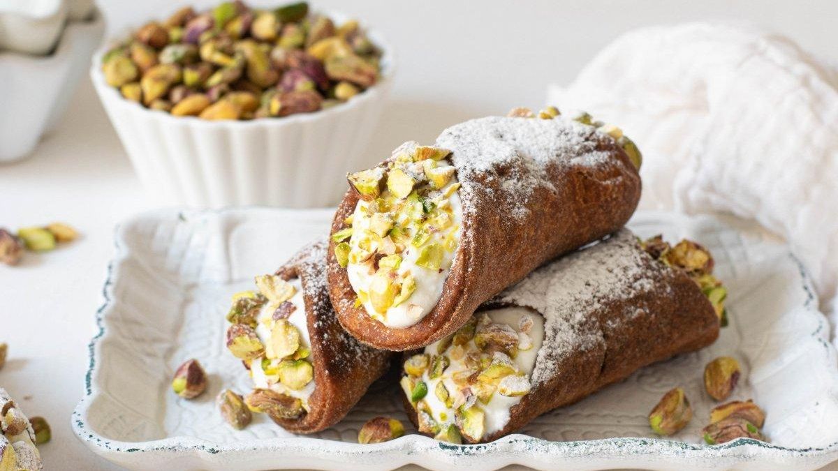 Cannoli de pistacho