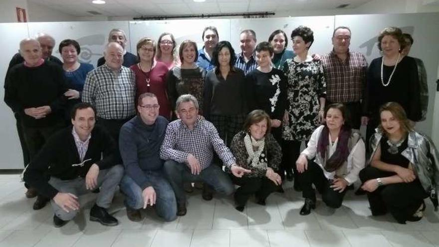 Asistentes a la cena en el Hotel Balneario de Cuntis.  // FdV