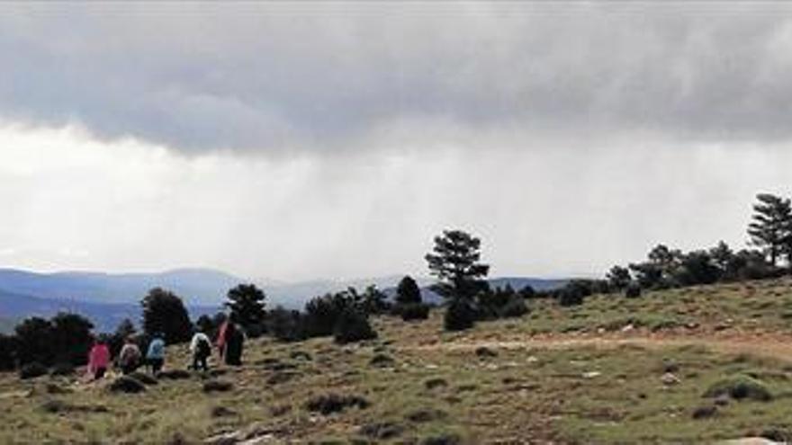 Alerta amarilla en el interior de Castellón por fuertes tormentas y rayos esta tarde