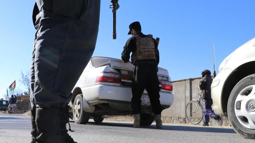 Control de la Policía en Afganistán.