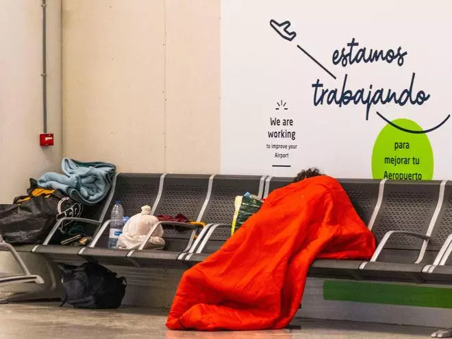 Decenas de sin techo encuentran su hogar en Son Sant Joan