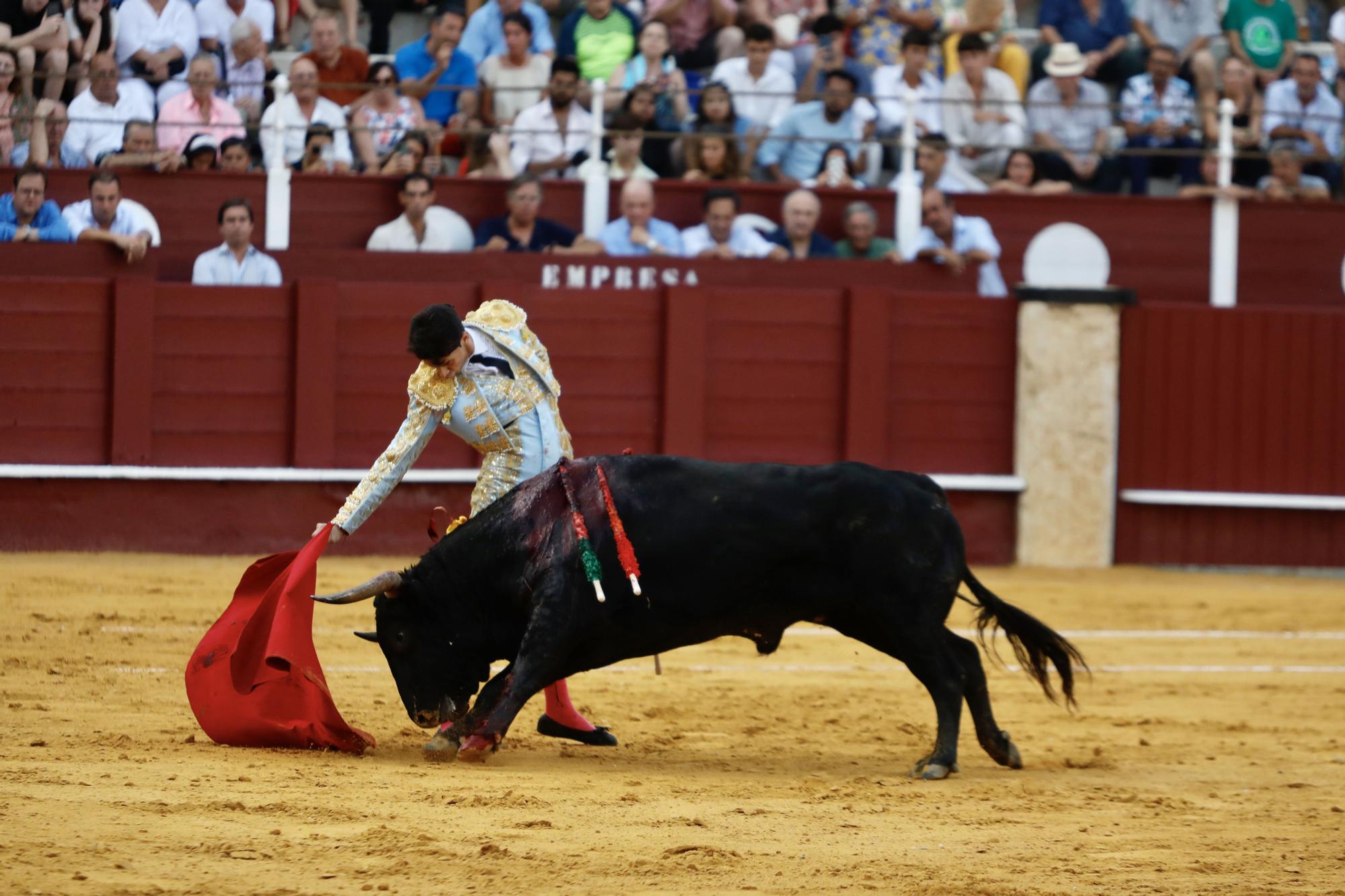 Fotos de la novillada que abre la feria taurina de Málaga