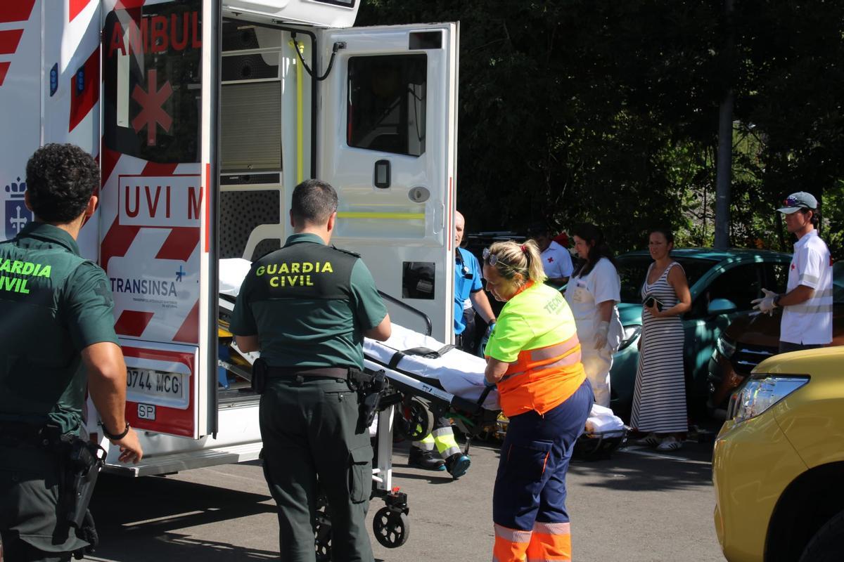 Así fue el rescate del hombre de 80 años desparecido en Laviana, encontrado esta mañana Así fue el rescate del hombre de 80 años desparecido en Laviana, encontrado esta mañana
