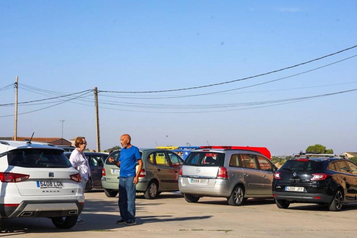 Más de 300 personas pasan la noche en los pabellones habilitados como albergue en Bermillo de Sayago