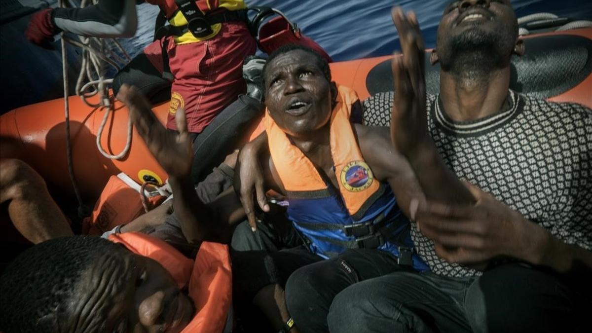 Rescate de refugiados a manos de Proactiva Open Arms.