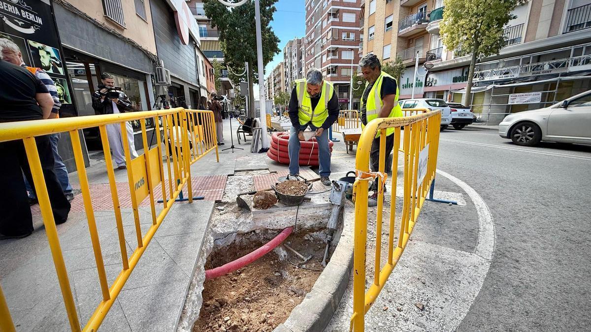 Arrancan las obras en Carrús para ampliar semáforos
