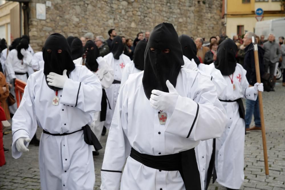 Procesión del Viernes Santo en Gijón