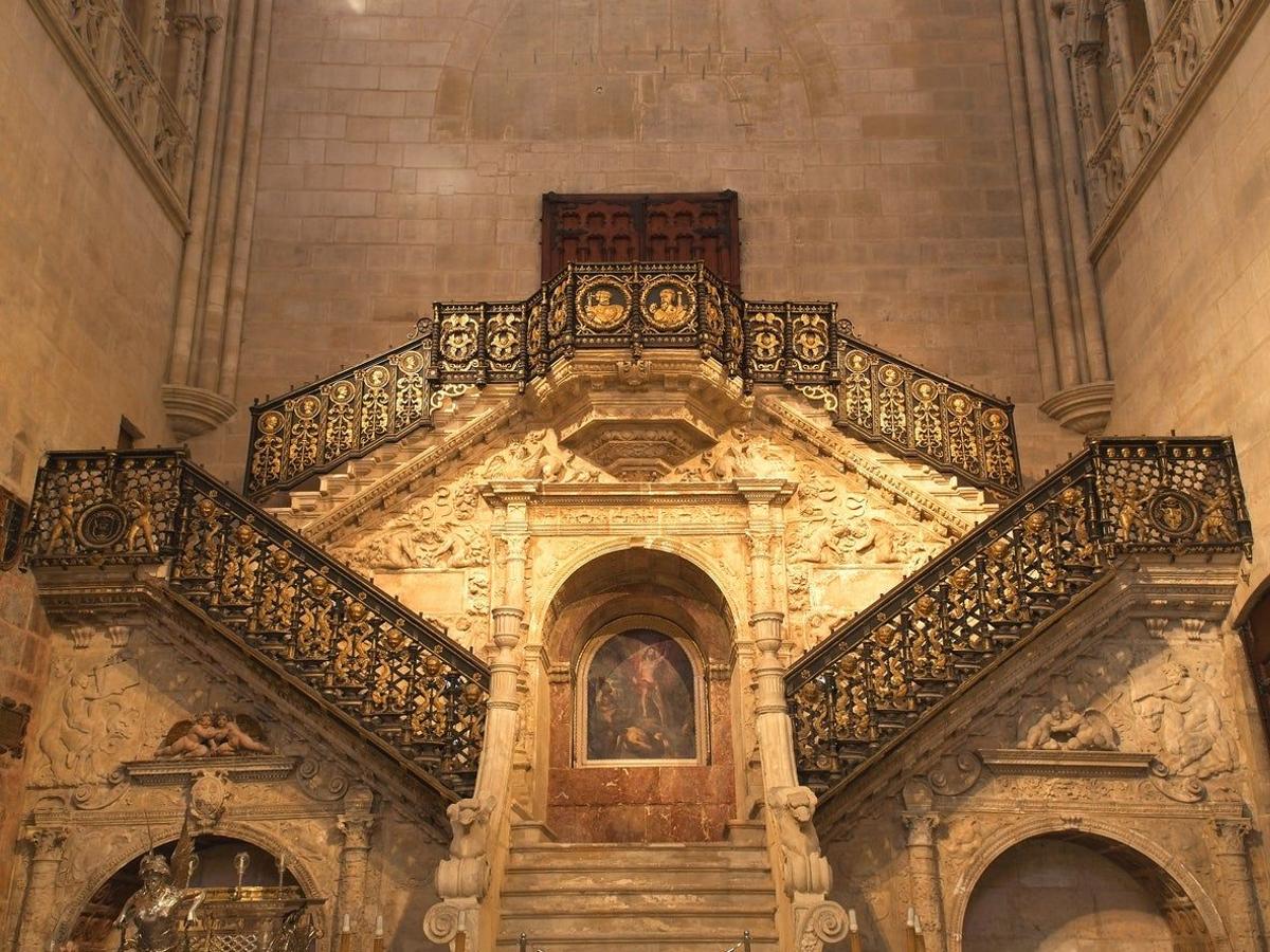 Escalera Dorada, Burgos