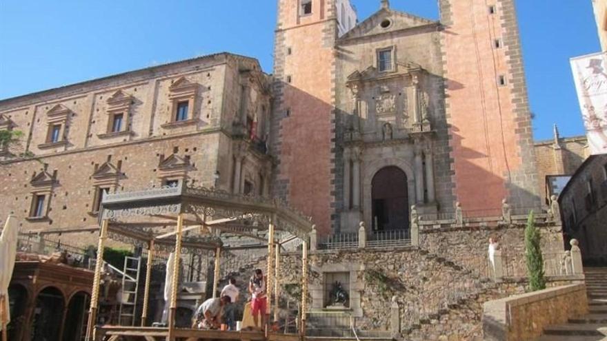 El rodaje de Still Star Crossed vuelve a la plaza de San Jorge de Cáceres la próxima semana