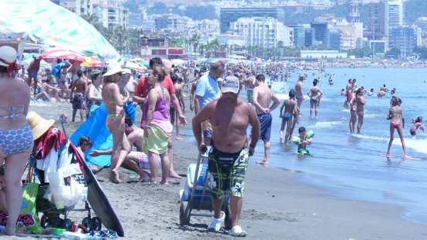 Esta imagen en las playas de Benalmádena podría tener los días contados.