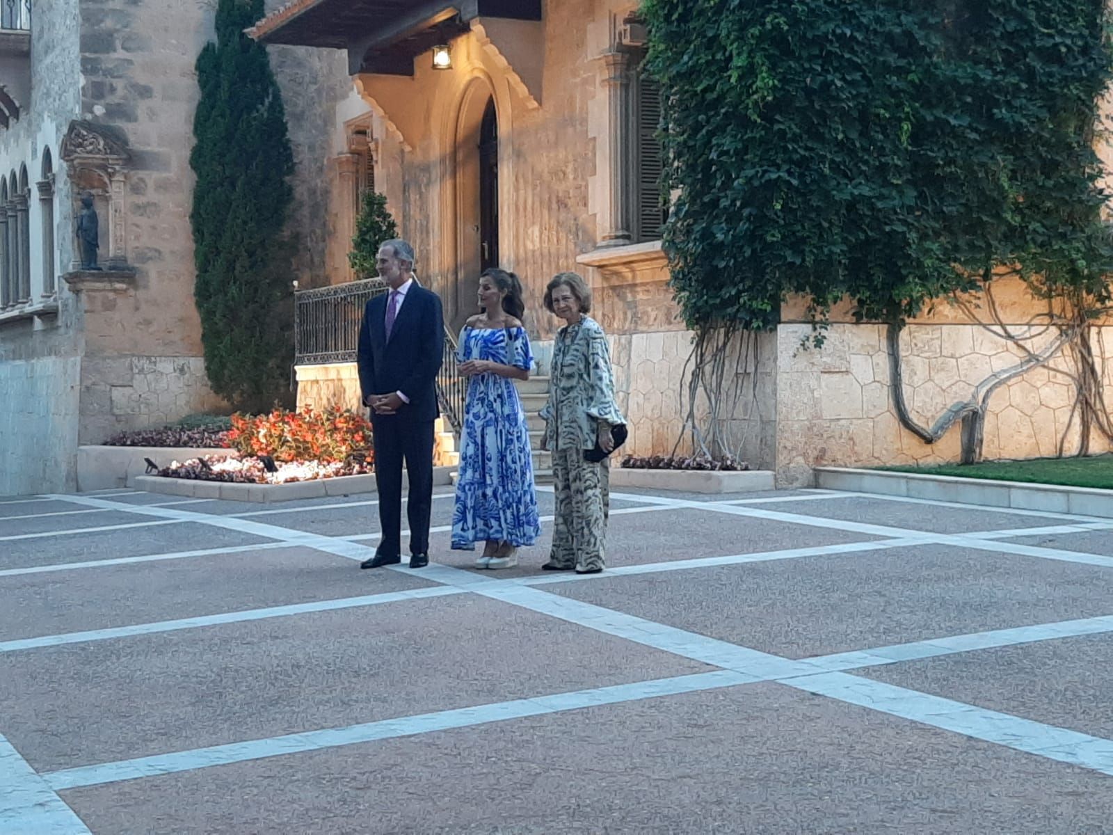 Los Reyes abren un verano más el Palacio de Marivent para recibir a la sociedad balear