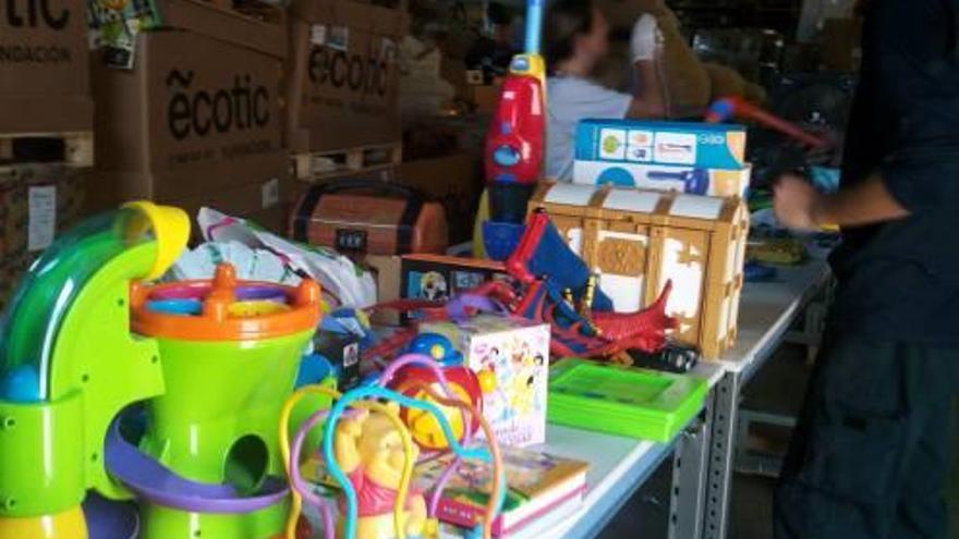 Crecer Jugando recoge más de 40.000 juguetes para niños necesitados -  Información