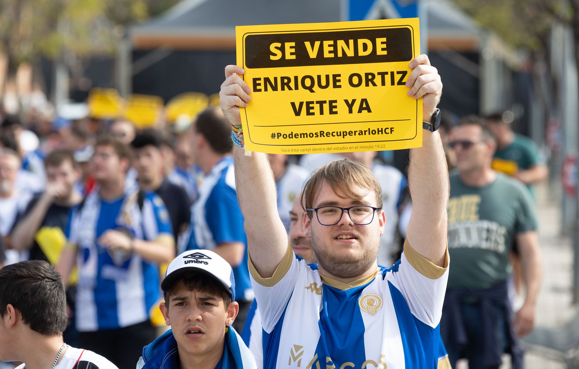 Protestas dentro y fuera del estadio del Rico Pérez