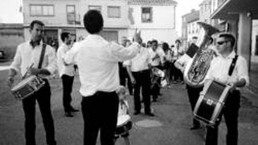 La escuela de música dejó el pabellón muy alto