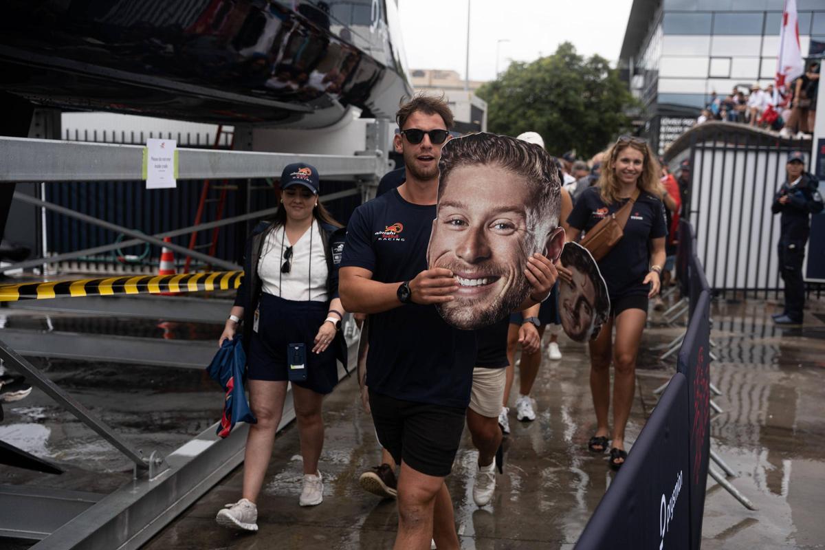 Dock out del Alenghi Red Bull en la Copa América animados por sus fans