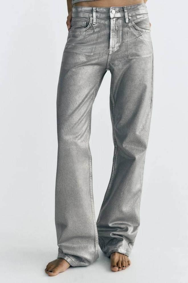 Jeans metalizados de Zara
