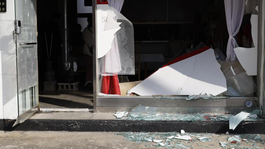 Un caza surcoreano lanza ocho bombas por error cerca de Corea del Norte y causa una quincena de heridos