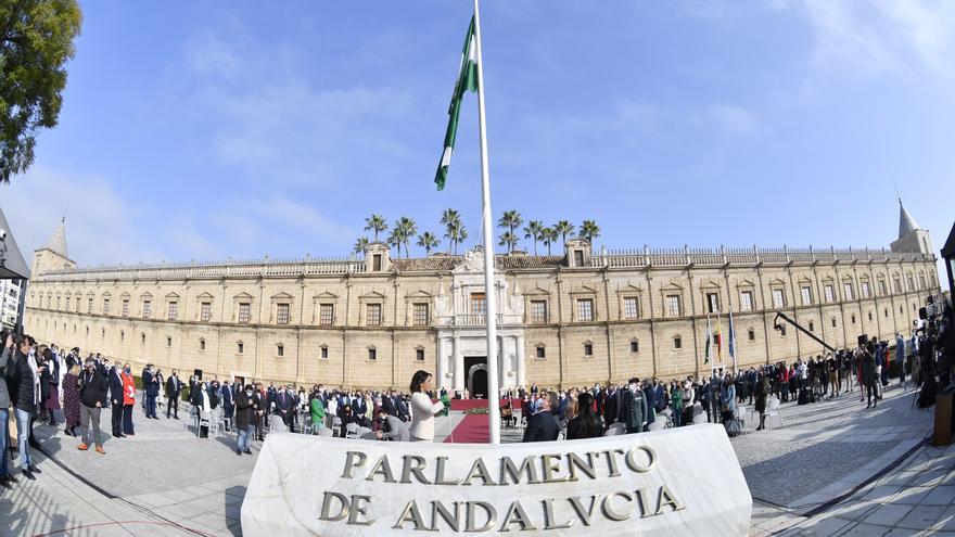 El &#039;No a la guerra&#039; en Ucrania impregna el Día de Andalucía