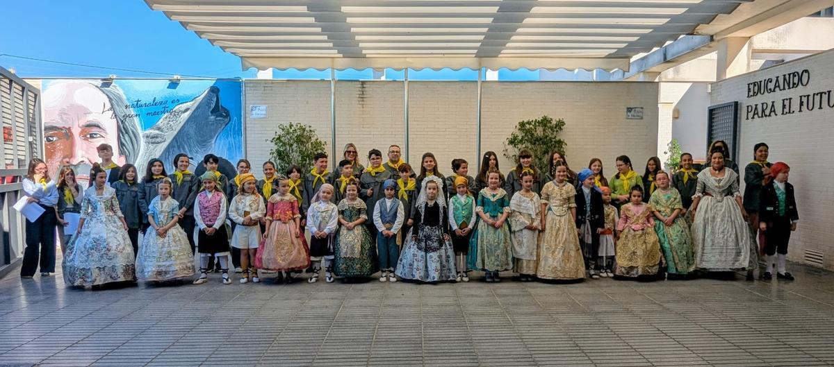 Acto de Fallas en el colegio de Hurchillo