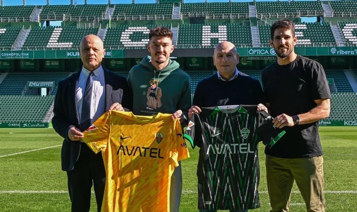 El club ilicitano afronta su tercera temporada consecutiva junto a Vegafibra como main sponsor.