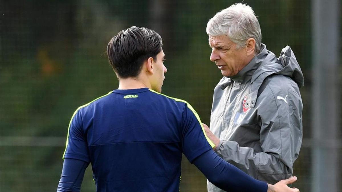 Bellerín solo presionará si Wenger le da permiso