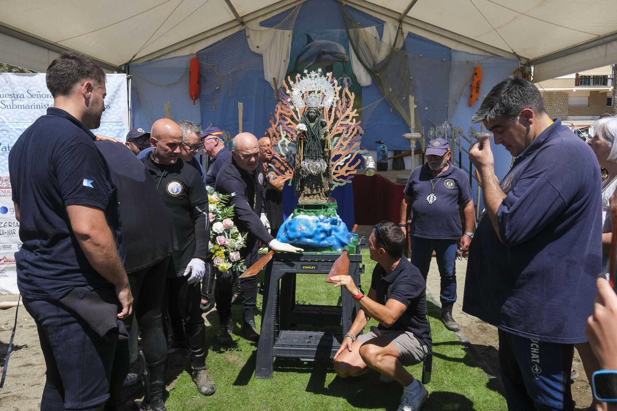 Procesión de la Virgen del Carmen de los submarinistas en La Malagueta