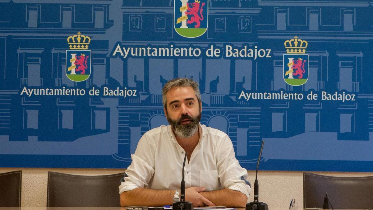 Gutiérrez Jaramillo, en una rueda de prensa ofrecida durante su anterior etapa como concejal en el ayuntamiento.