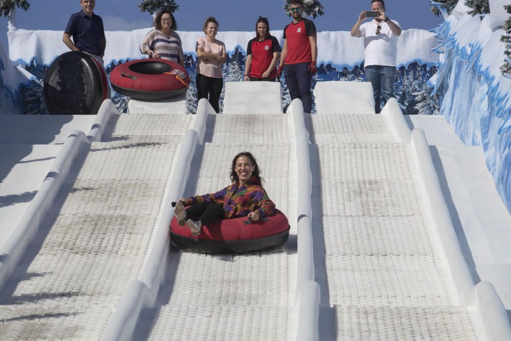 Inauguración del tobogán gigante en Santa Cruz de