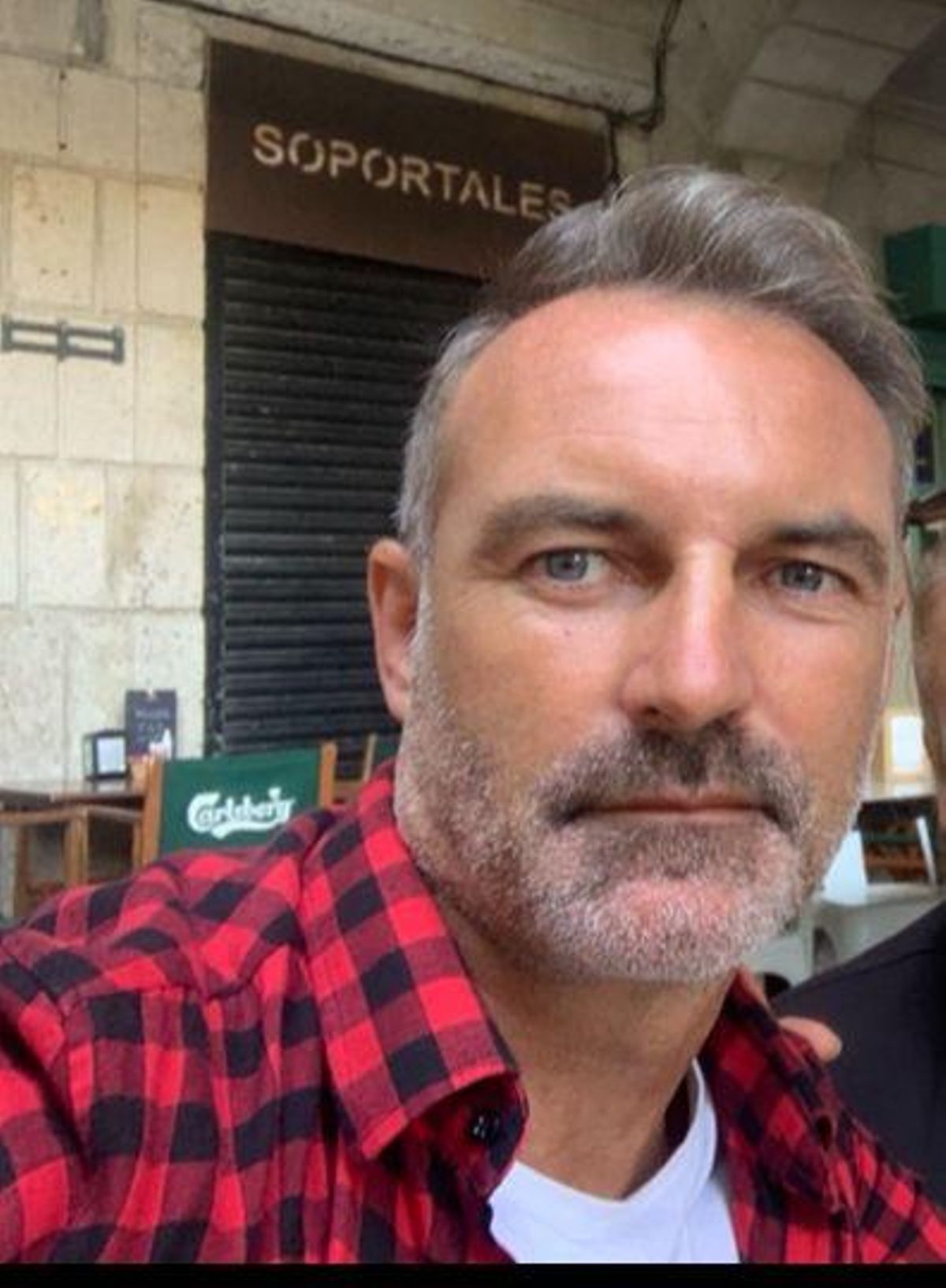 Alberto Álvarez, el vecino de Cangas que narró el tiroteo