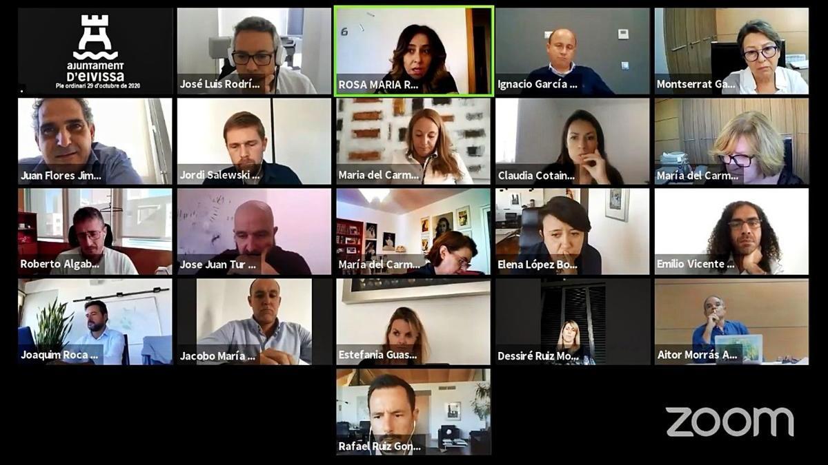 Pleno ordinario virtual de Vila celebrado ayer.
