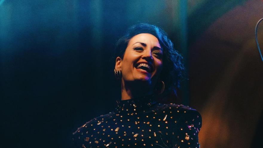 La voce di Dayan Soul protagonizza il nuovo concerto di 'Grau a la fresca' al Moll de Costa