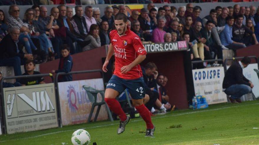 Kike Sánchez, en un partit d&#039;aquesta temporada amb l&#039;Olot.