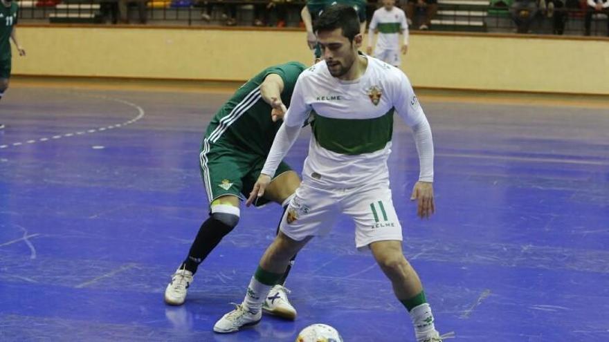 Un momento del partido de ayer que enfrentó a Elche y Betis