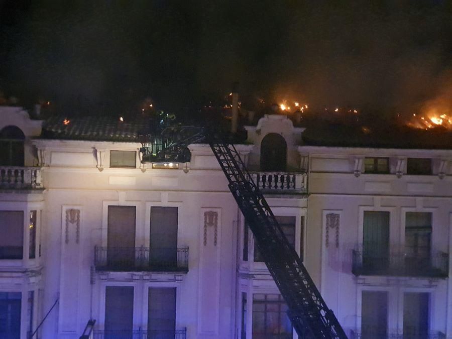 Incendio en el edificio del Pilgrim de Jaca