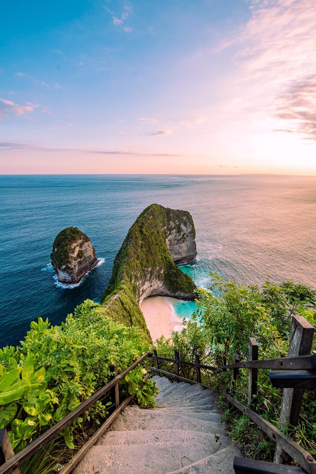 Kelingking Beach en Indonesia