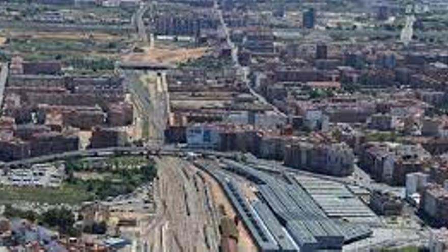 Playa de vías pendientes de soterrar en València