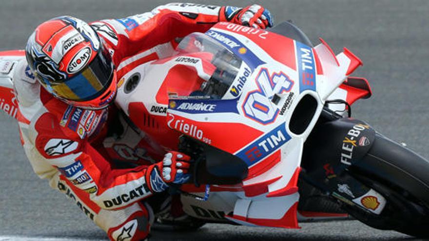 Andrea Dovizioso seguirá en Ducati.