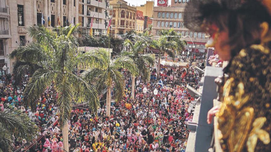 El tejido empresarial, preocupado por la suspensión del Carnaval