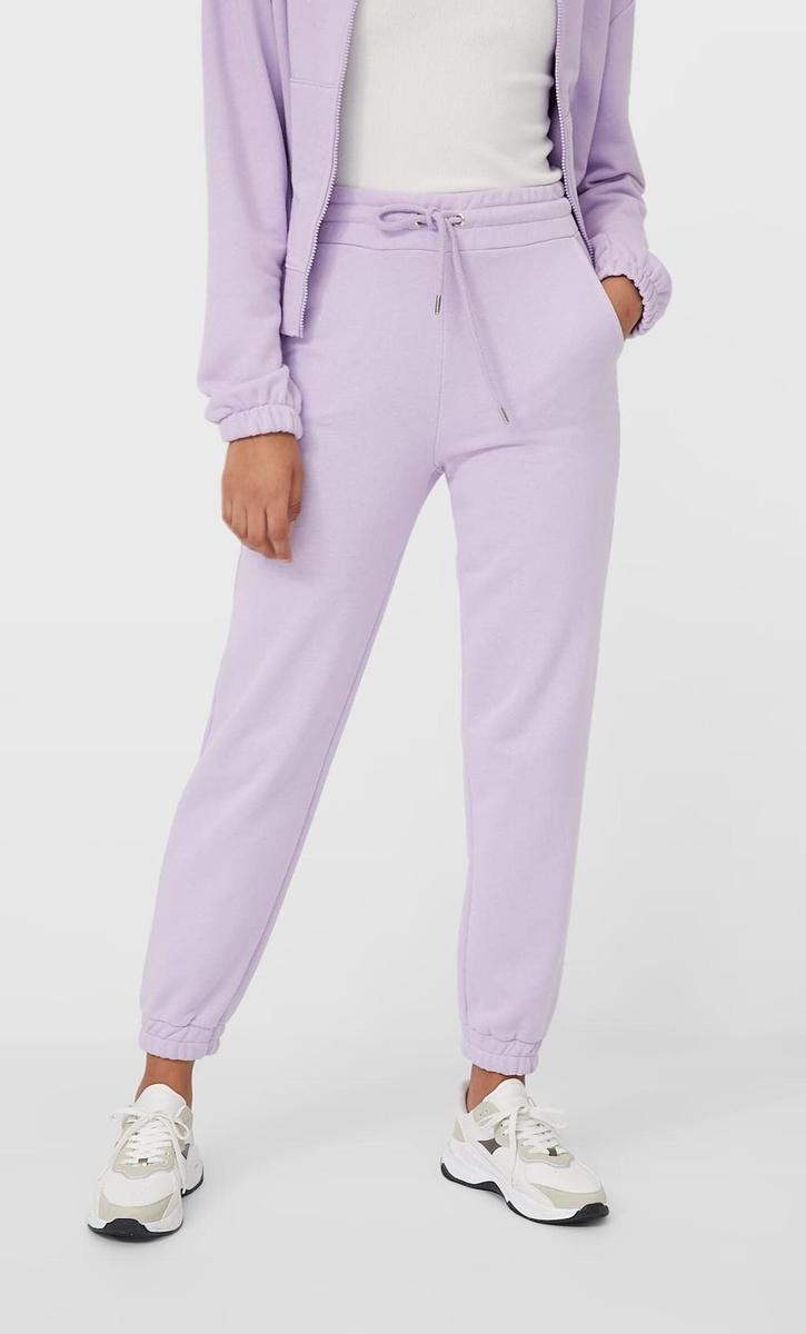 Pantalón jogger de felpa de Stradivarius