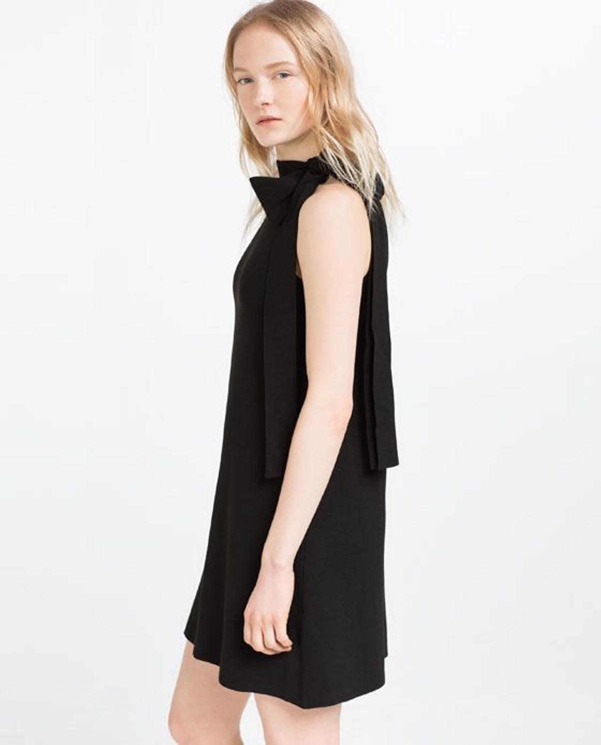 Vestido escote halter, Zara (29,95€)