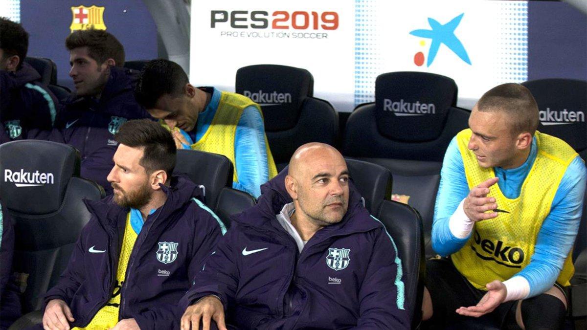 Jasper Cillessen (derecha) junto a Leo Messi (izquierda) durante el Barça-Levante de LaLiga 2018/19