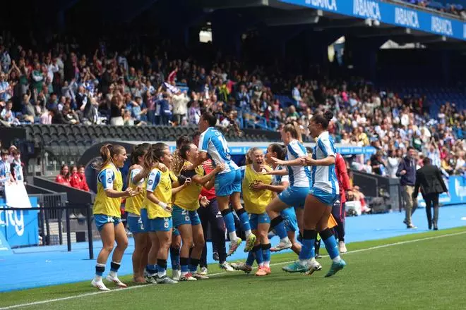 Dépor Abanca - Sevilla | Las imágenes de la celebración tras salvarse