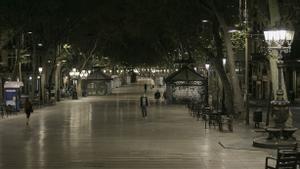 Las Rambles de Barcelona durante el pasado toque de queda nocturno