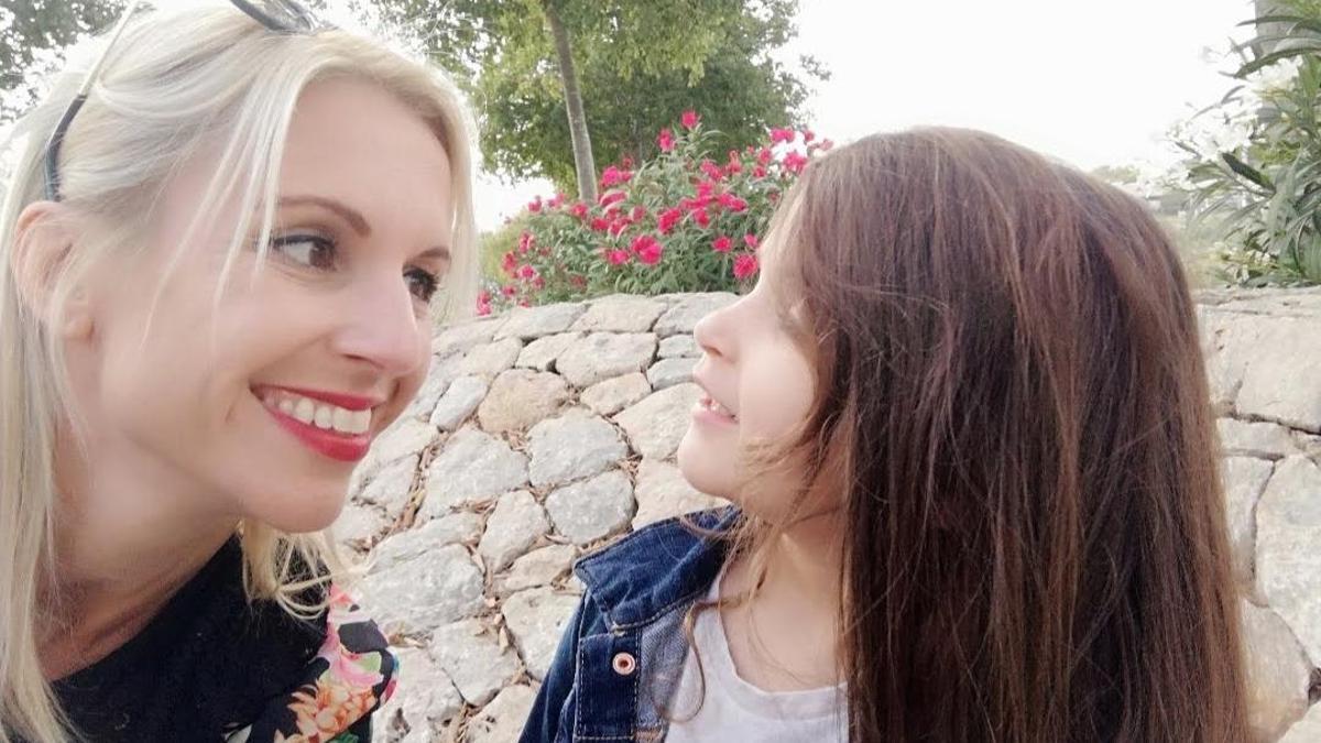 Violeta y su madre.