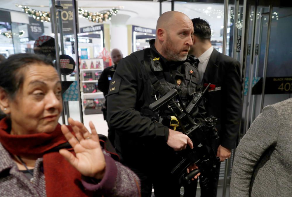 Evacúan la estación de Oxford Circus en Londres