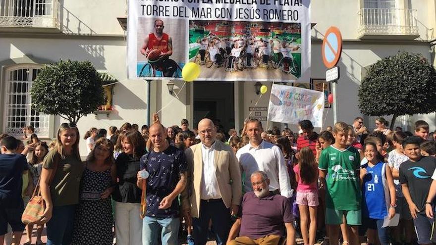 Jesús Romero en la bienvenida de la Tenencia de Alcaldía de Torre del Mar.