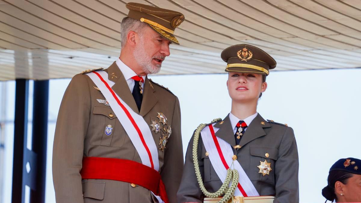 Las tres significativas diferencias entre Leonor y Felipe VI en el debut militar de la princesa en Cataluña