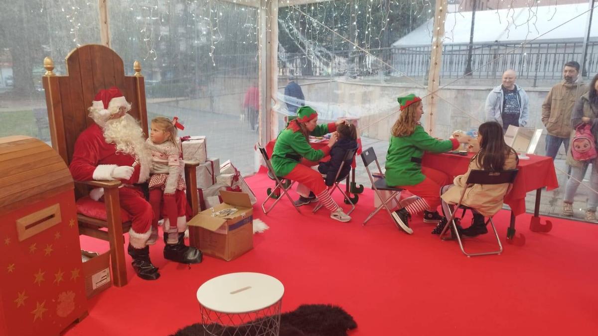 Actividades en el mercadillo navideño en una edición pasada